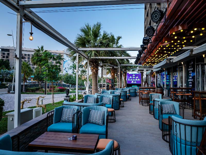 Yas Plaza Marina by IHG - Bar