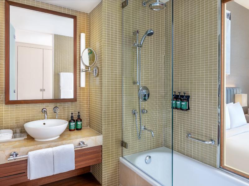 Yas Plaza Marina by IHG - Genel