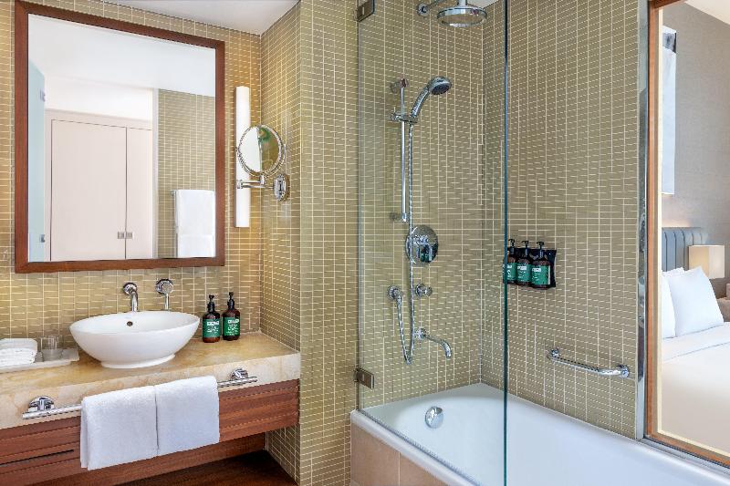 Yas Plaza Marina by IHG - Oda