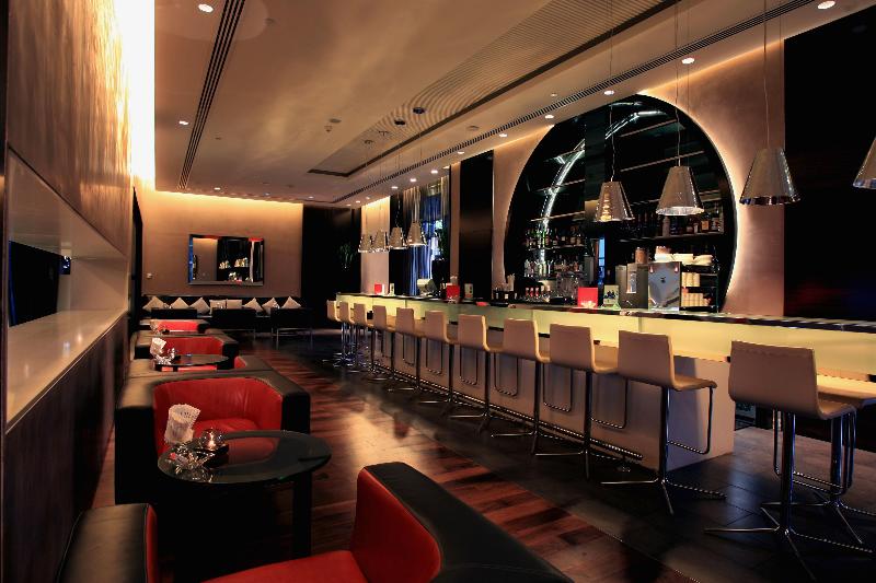 Yas Plaza Circuit by IHG - Bar