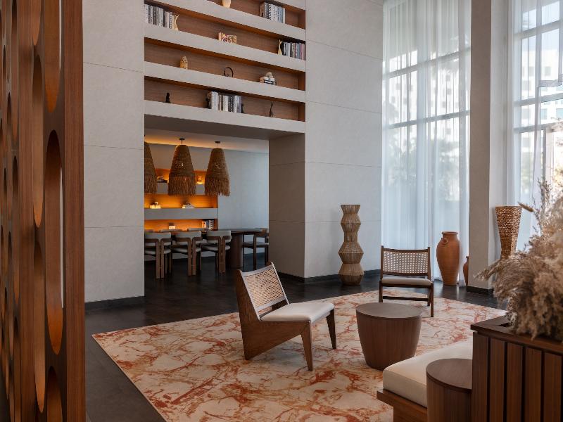 Yas Plaza Circuit by IHG - Lobi
