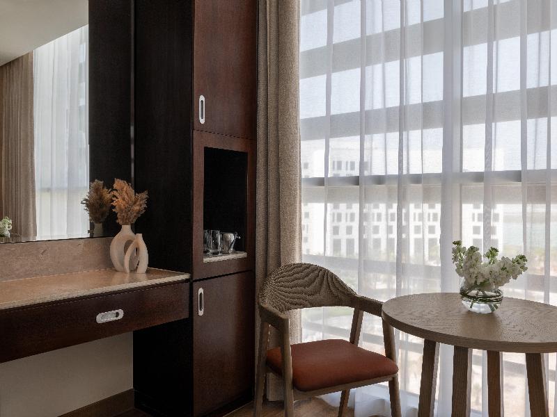 Yas Plaza Circuit by IHG - Oda