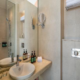 Yas Plaza Circuit by IHG fotoÄŸrafÄ±