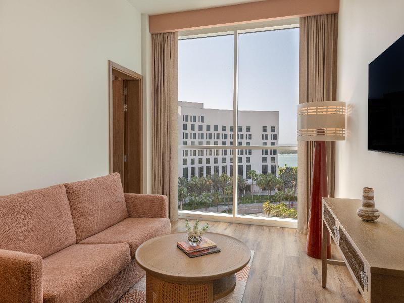 Yas Plaza Circuit by IHG - Oda