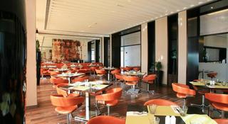 Yas Plaza Circuit by IHG fotoÄŸrafÄ±