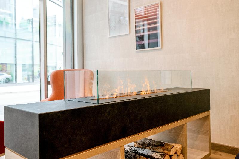 IntercityHotel Wien - Lobi