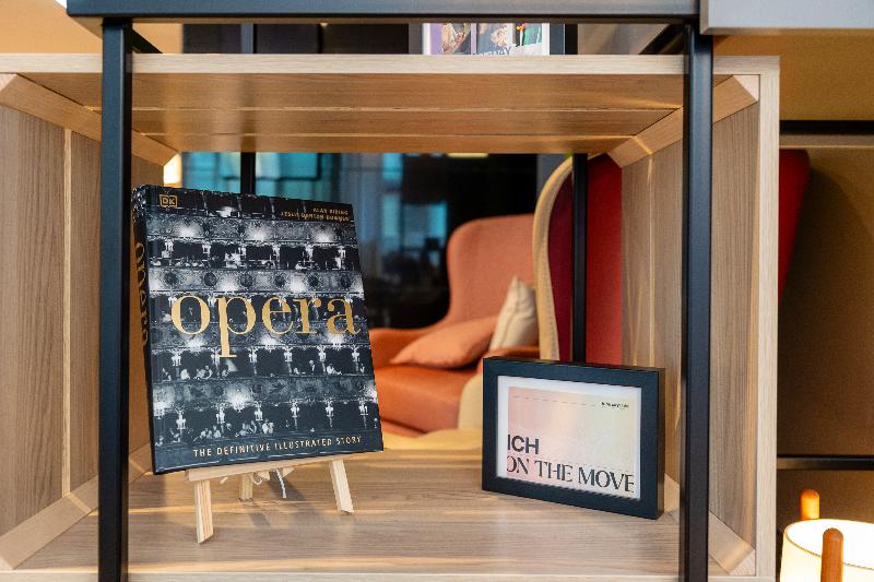 IntercityHotel Wien - Lobi