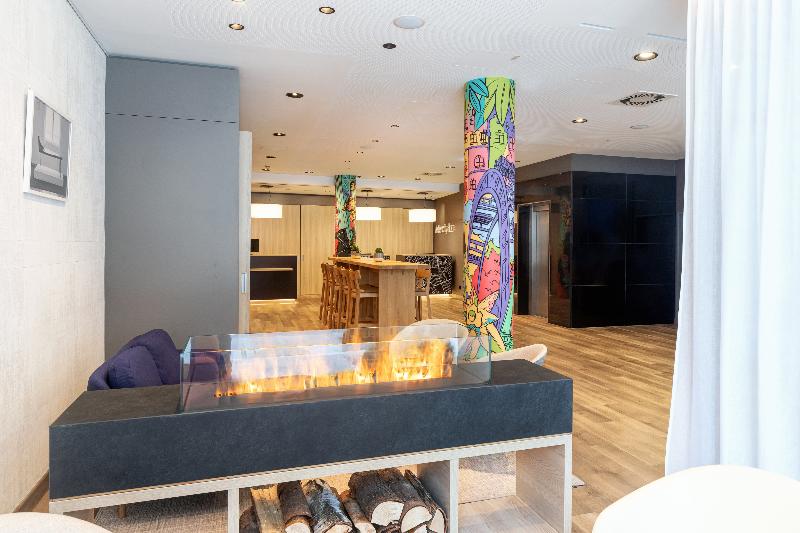IntercityHotel Wien - Lobi