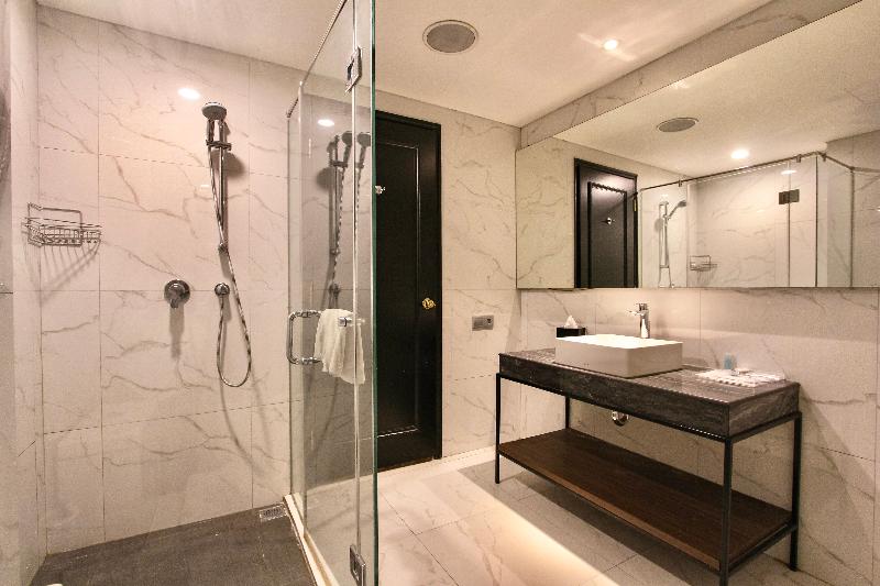 The Acacia Hotel Jakarta - Oda