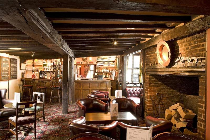 Bull Hotel - Genel