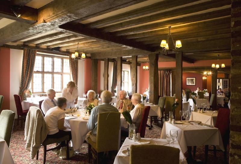 Bull Hotel - Genel