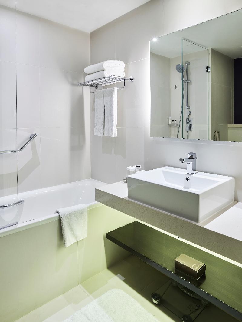 Pullman Dubai Creek City Centre Residences - Oda