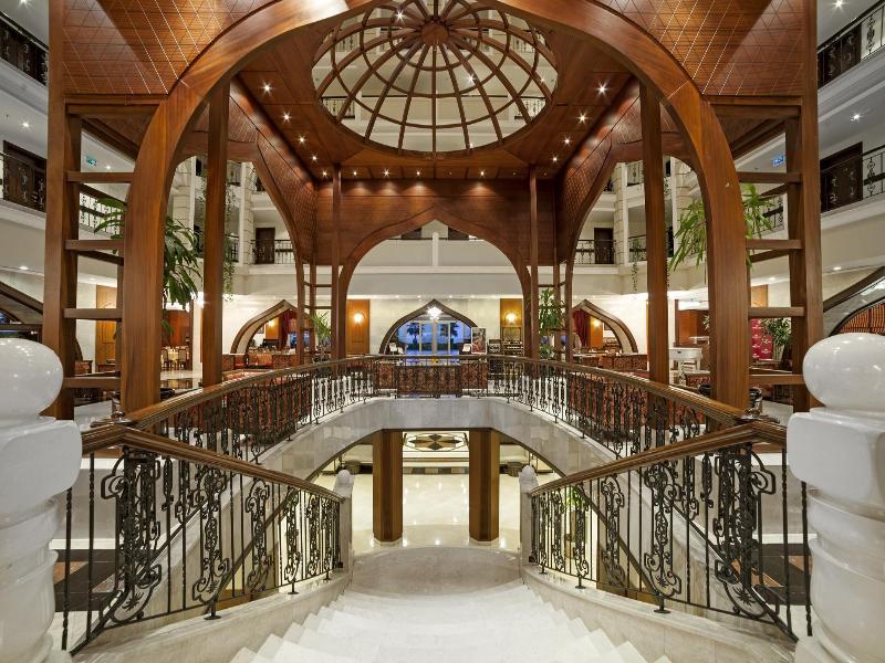 Crowne Plaza ANTALYA by IHG - Lobi
