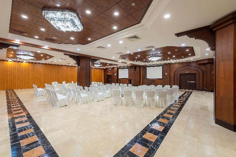 Crowne Plaza ANTALYA by IHG - Toplantı