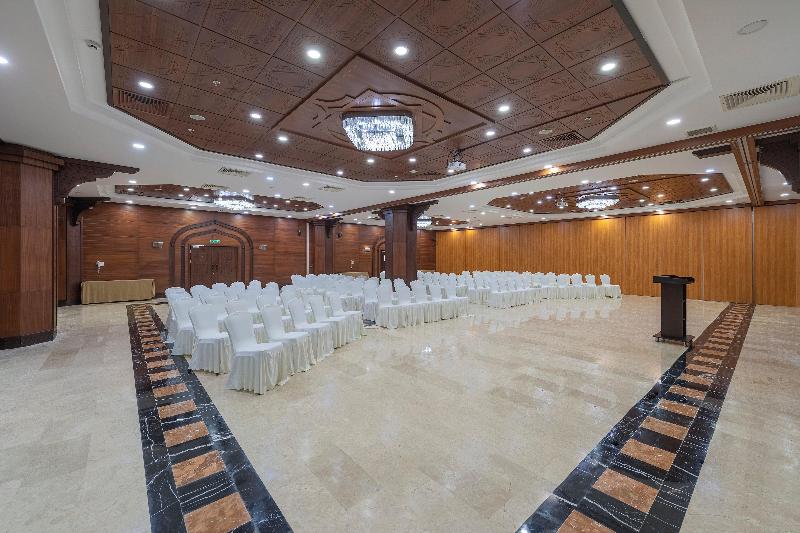 Crowne Plaza ANTALYA by IHG - Toplantı