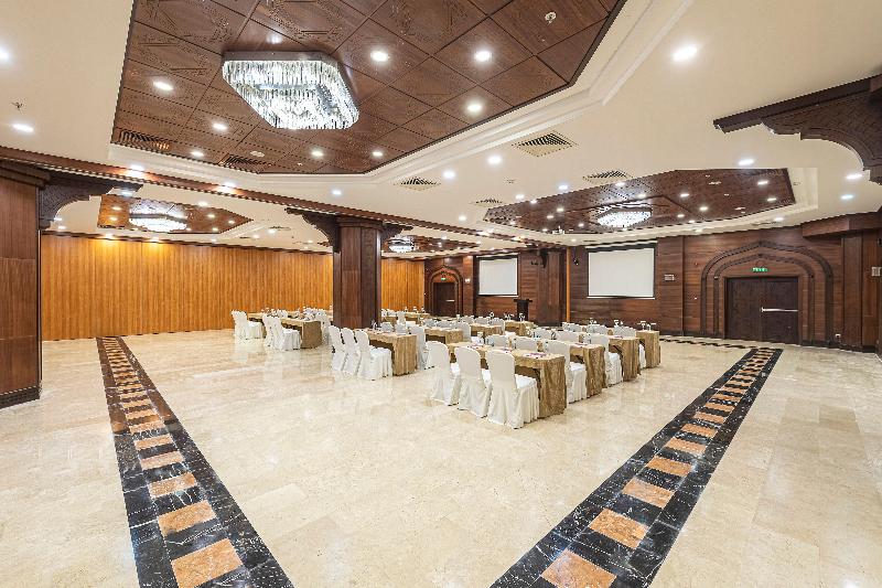 Crowne Plaza ANTALYA by IHG - Toplantı