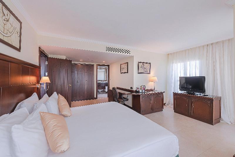 Crowne Plaza ANTALYA by IHG - Oda