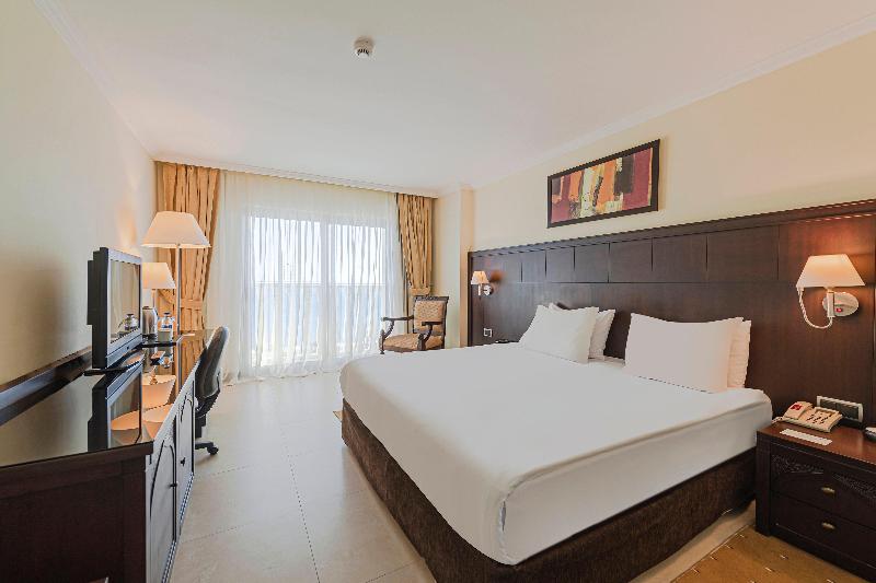 Crowne Plaza ANTALYA by IHG - Oda