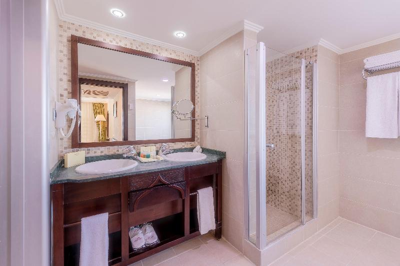 Crowne Plaza ANTALYA by IHG - Oda
