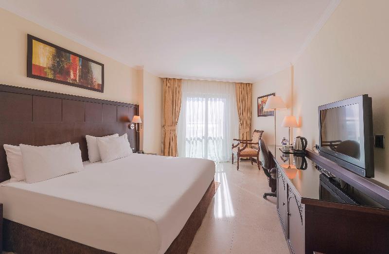 Crowne Plaza ANTALYA by IHG - Oda