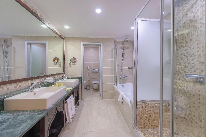 Crowne Plaza ANTALYA by IHG - Oda