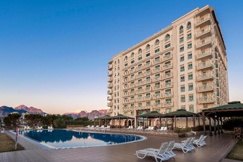 Crowne Plaza ANTALYA by IHG - Havuz