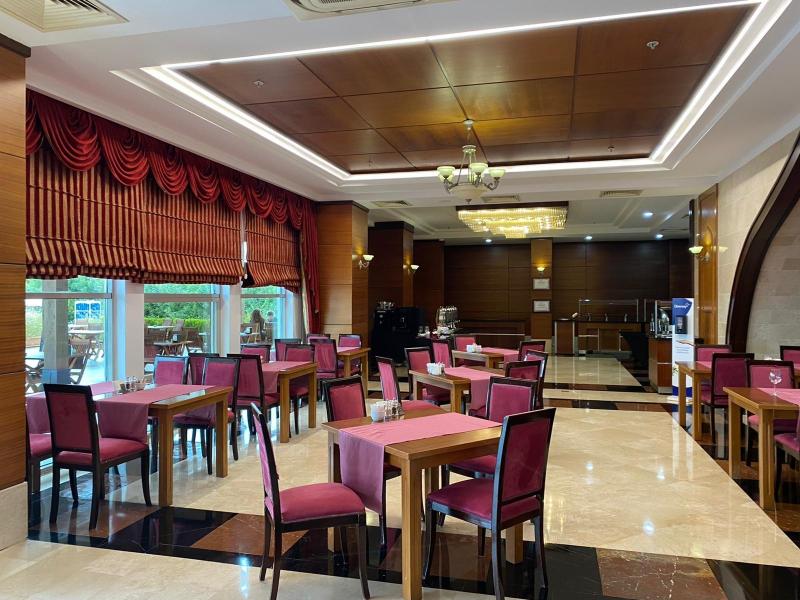 Crowne Plaza ANTALYA by IHG - Restoran