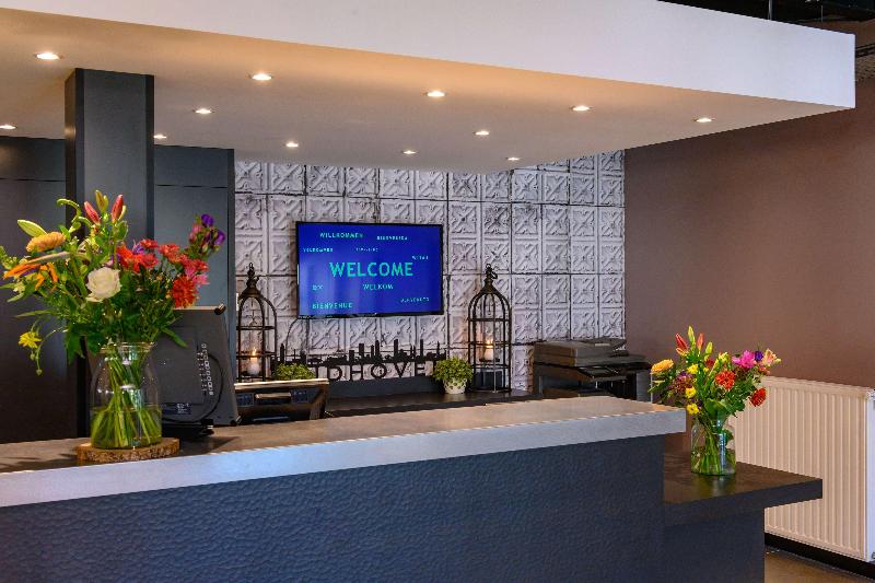 Campanile Hotel Eindhoven - Lobi