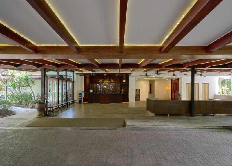 Nai Yang Beach Resort and Spa - Lobi