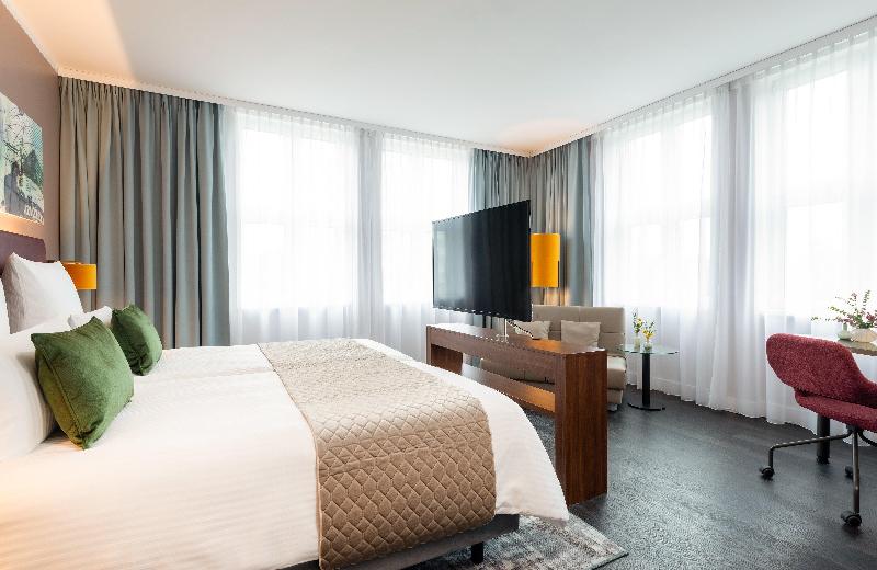 Leonardo Royal Hotel Berlin Alexanderplatz - Oda