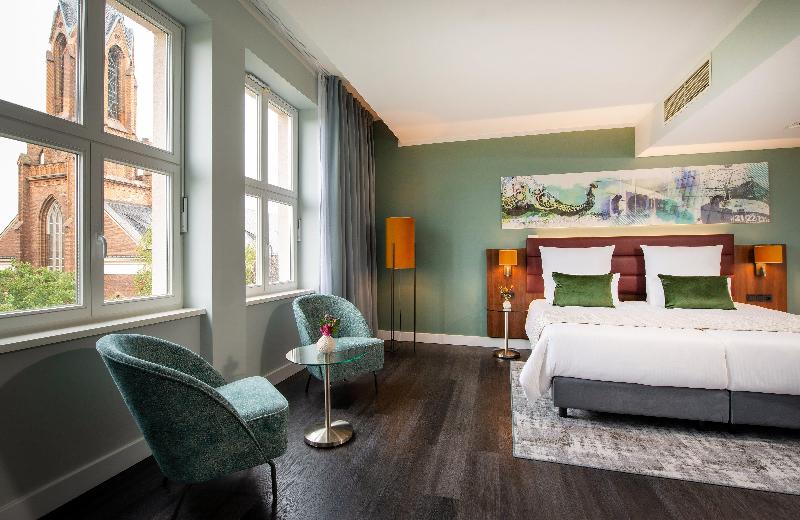 Leonardo Royal Hotel Berlin Alexanderplatz - Oda