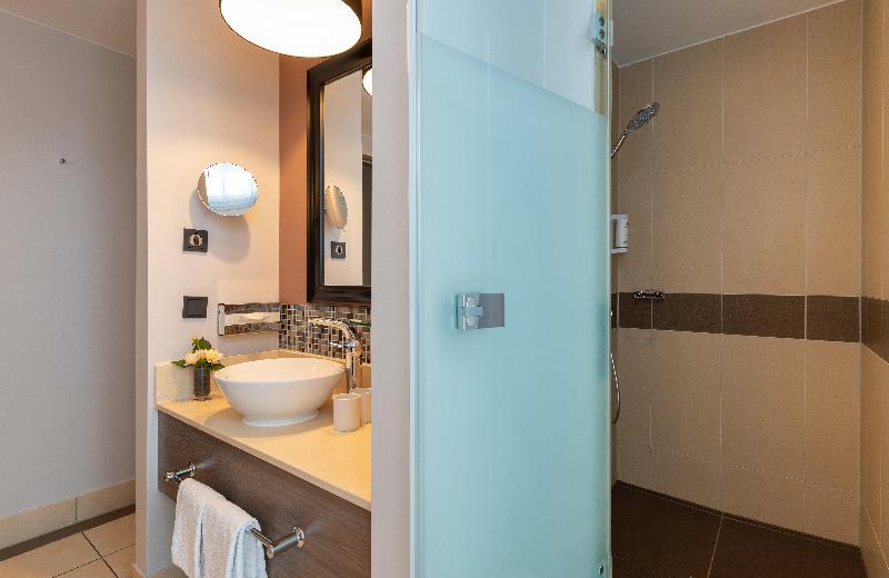 Leonardo Royal Hotel Berlin Alexanderplatz - Oda
