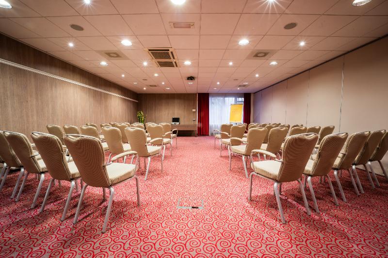 Golden Tulip Zoetermeer-Den Haag - Toplantı