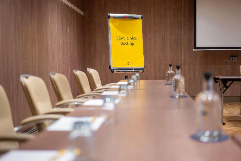 Golden Tulip Zoetermeer-Den Haag - Toplantı