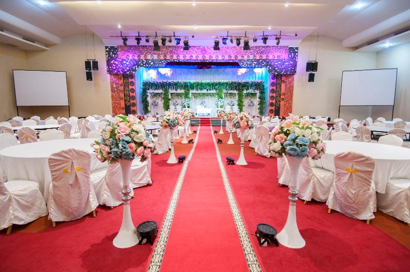 100 Sunset Hotel and Ballroom - Toplantı