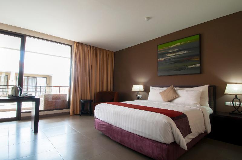 100 Sunset Hotel and Ballroom - Oda