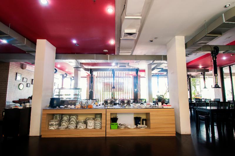 100 Sunset Hotel and Ballroom - Restoran
