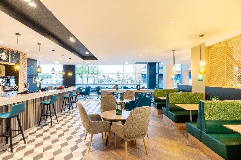 Holiday Inn Stevenage - Bar