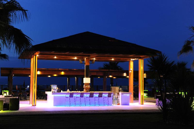 Radisson Blu Resort & Spa, Cesme - Bar