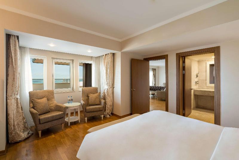 Radisson Blu Resort & Spa, Cesme - Oda