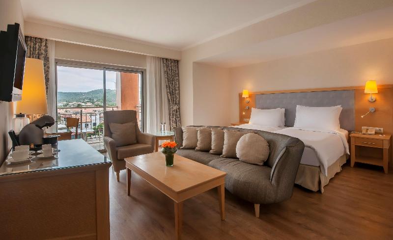 Radisson Blu Resort & Spa, Cesme - Oda