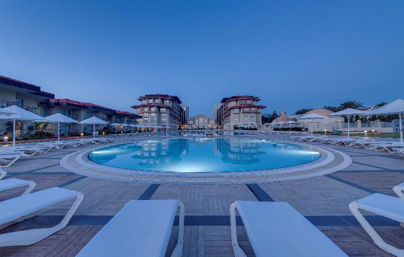 Radisson Blu Resort & Spa, Cesme - Havuz