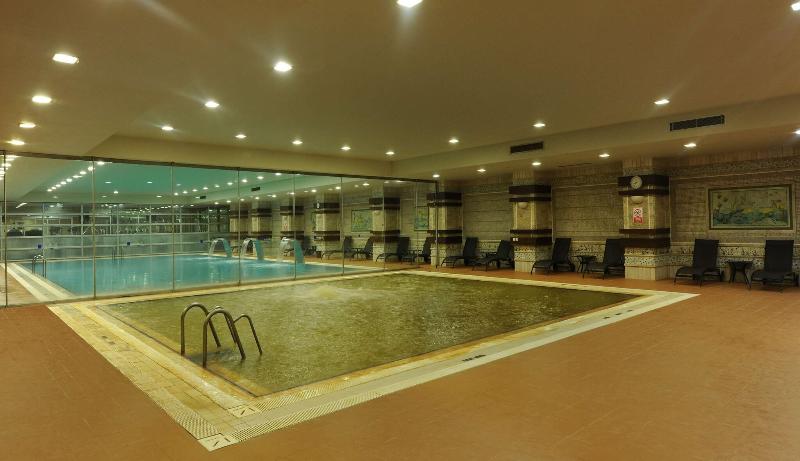 Radisson Blu Resort & Spa, Cesme - Havuz