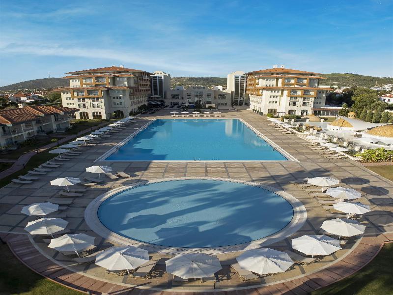 Radisson Blu Resort & Spa, Cesme - Havuz