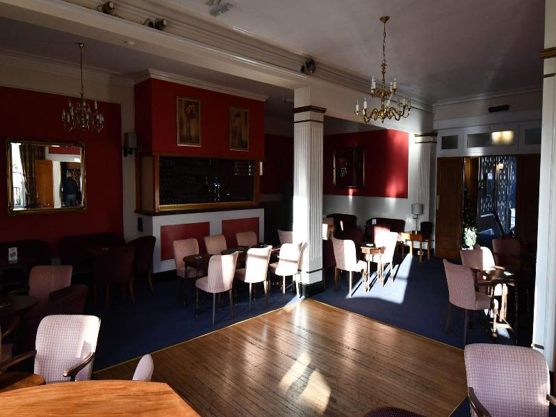 Bourne Hall Hotel - Lobi