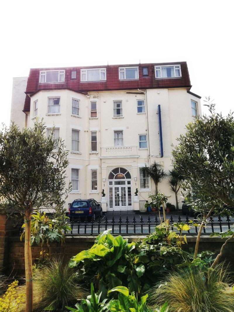 Bourne Hall Hotel - Genel