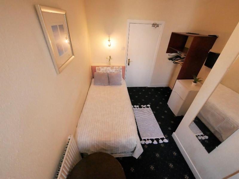 Bourne Hall Hotel - Oda