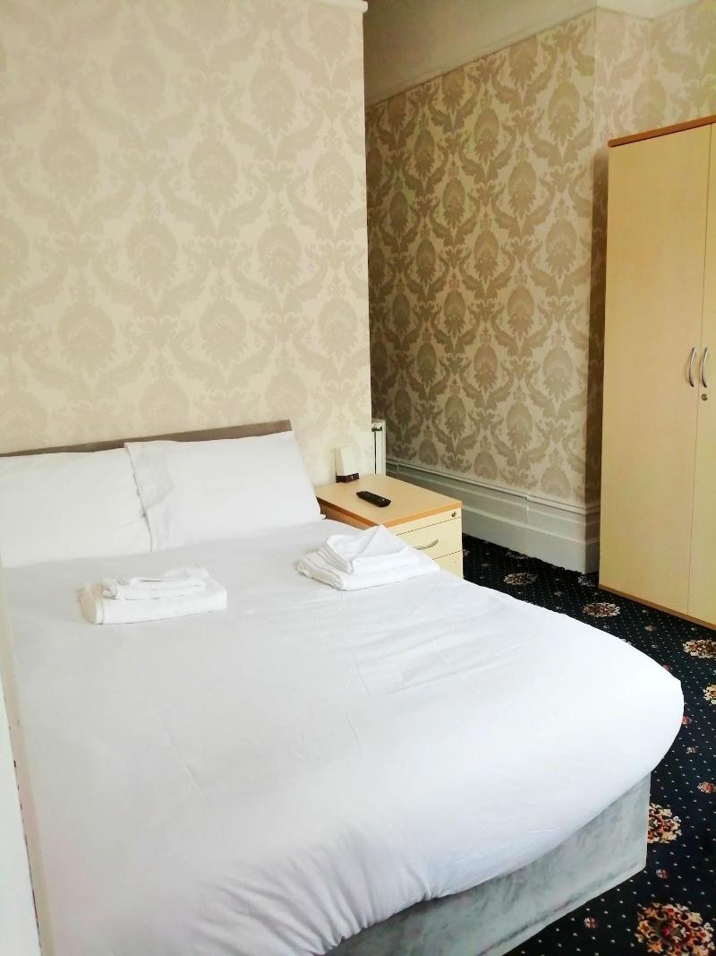 Bourne Hall Hotel - Oda
