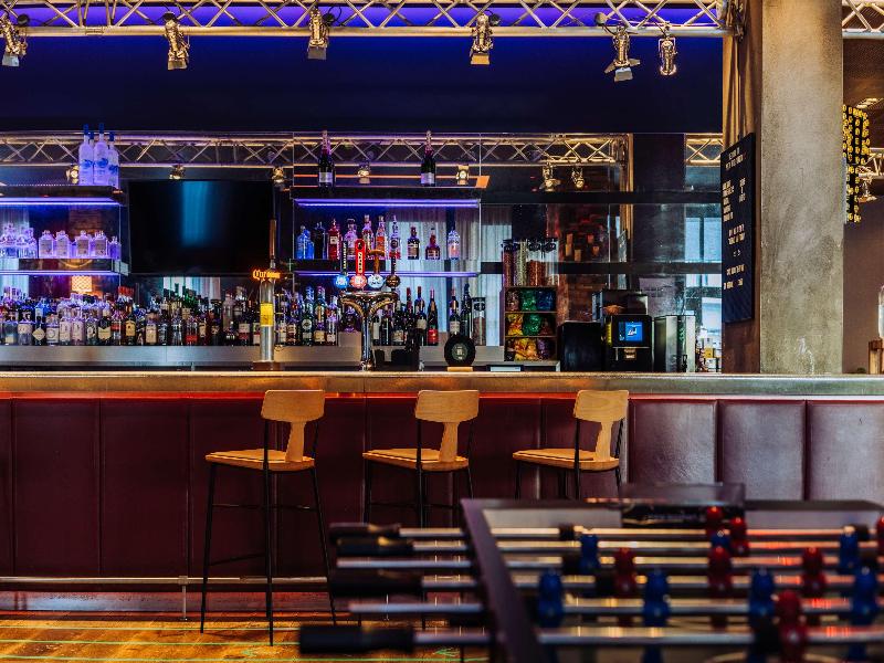 Pentahotel Reading - Bar
