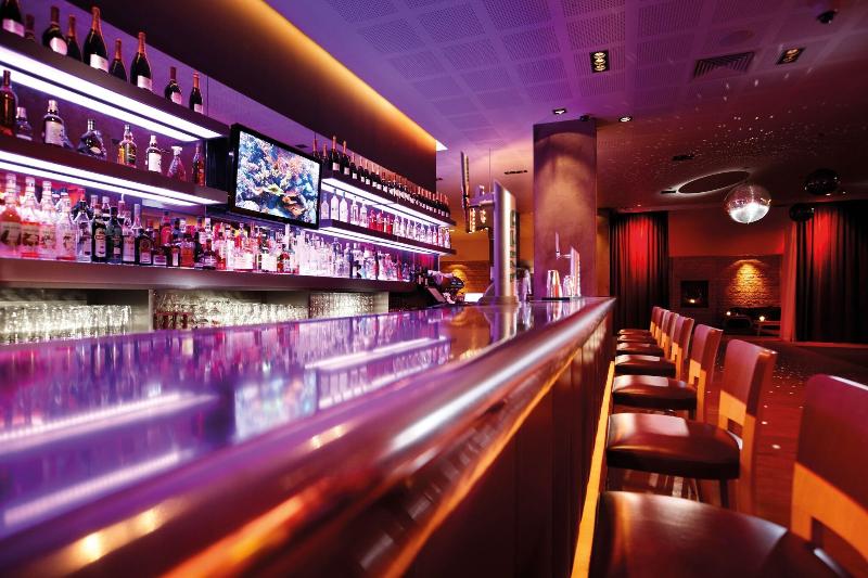 Pentahotel Reading - Bar